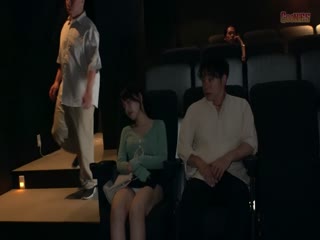 GNS-107 映画館でうっかり眠ってしまった美女にねっちょり手淫でサイレント失禁アクメ！声の出せない状況で寸止